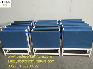 China Folding  Bed Steel Frame And Sponge Cushion For Office Staff Relaxation supplier
