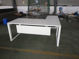 China Modular Wooden and steel L Shape Executive Office Table Desk for Office Furniture supplier